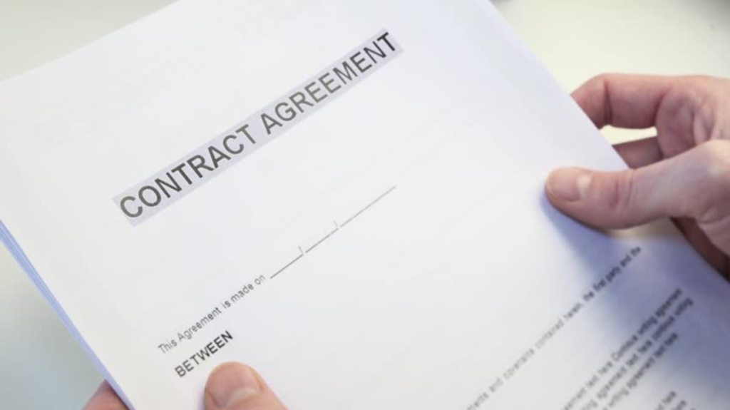 how to draft a contract in the USA